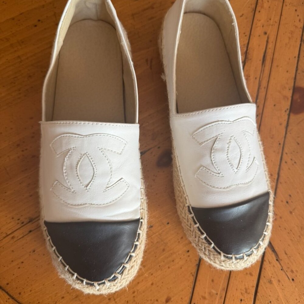 Cute Canvas White/Black Cap Toe Espadrille Slip -On Flats Sz 8 #05